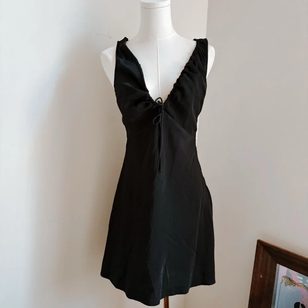 š š·š¹š°šŖš¬ ā Princess Polly Bareena Black Mini Dress - Picture 2 of 6